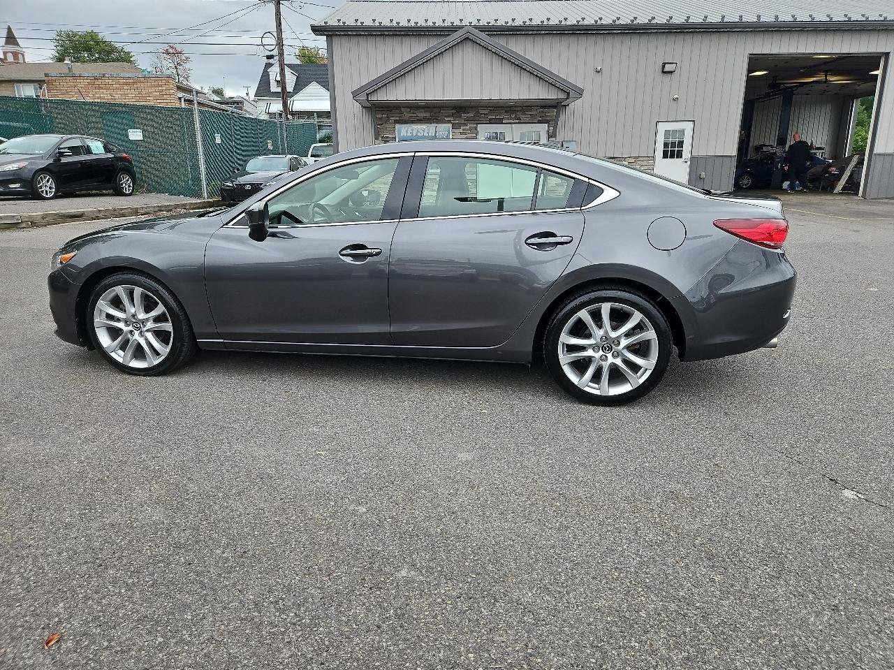 Used 2017 MAZDA MAZDA6 Touring FWD image 6