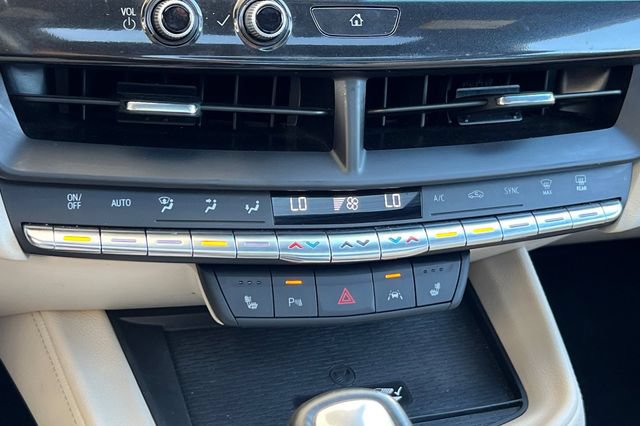 Used 2023 Cadillac CT4 Luxury w/ Sun And Sound Package RWD image 28