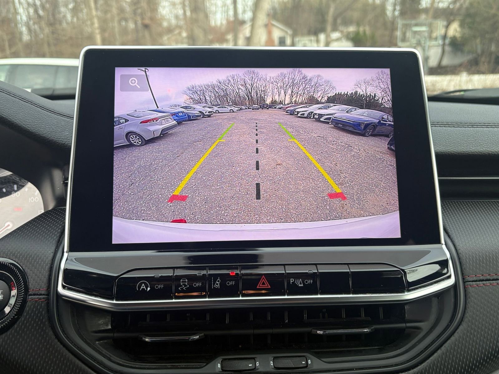 Used 2025 Jeep Compass Trailhawk image 21