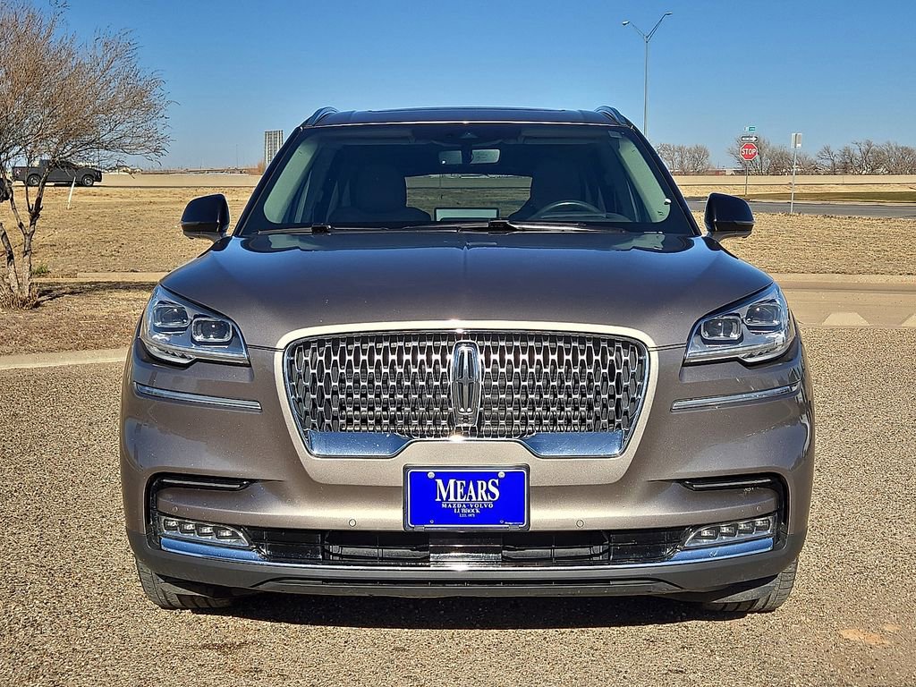 Used 2020 Lincoln Aviator Reserve w/ Equipment Group 202A image 8