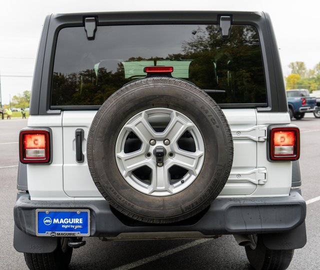 Used 2021 Jeep Wrangler Sport image 7