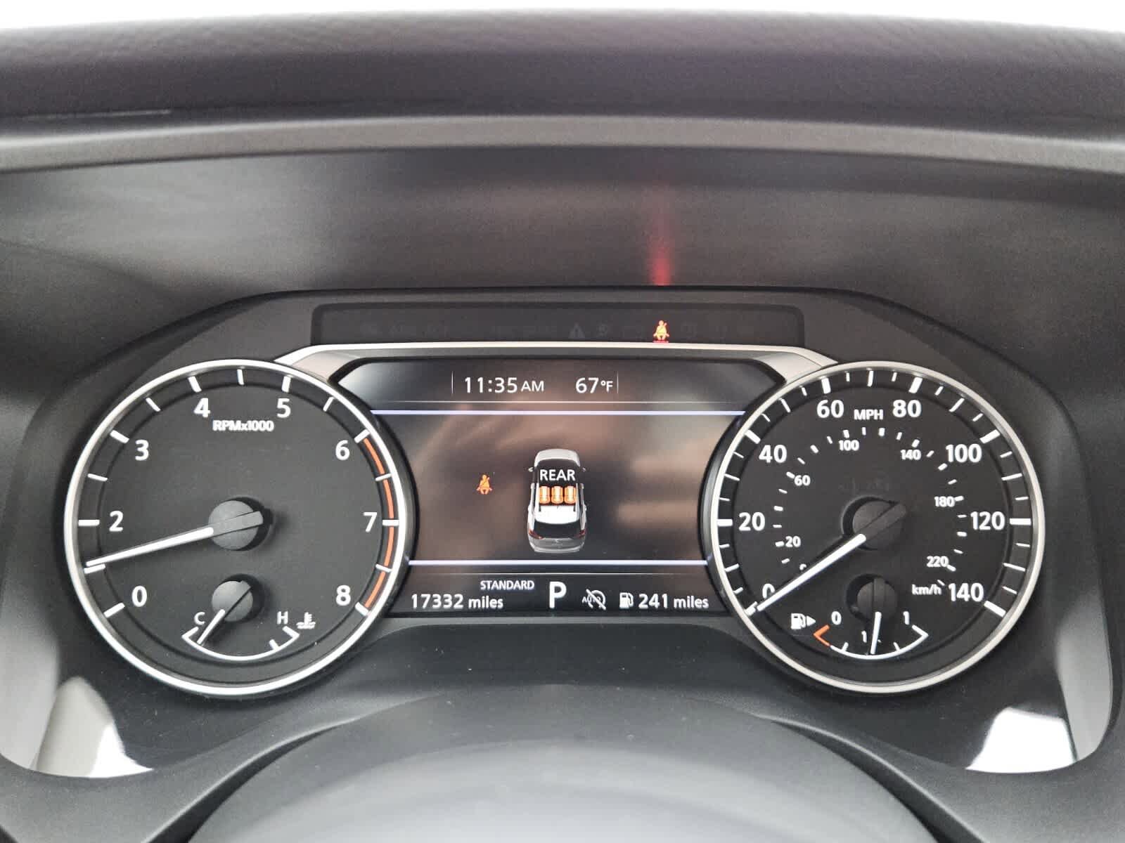 Used 2024 Nissan Rogue SV w/ SV Premium Package image 14