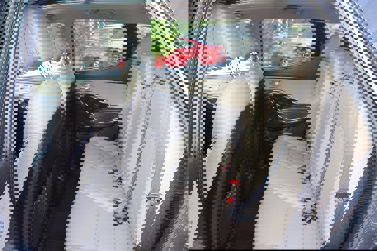 Used 2017 Hyundai Santa Fe Sport w/ Cargo Package image 19