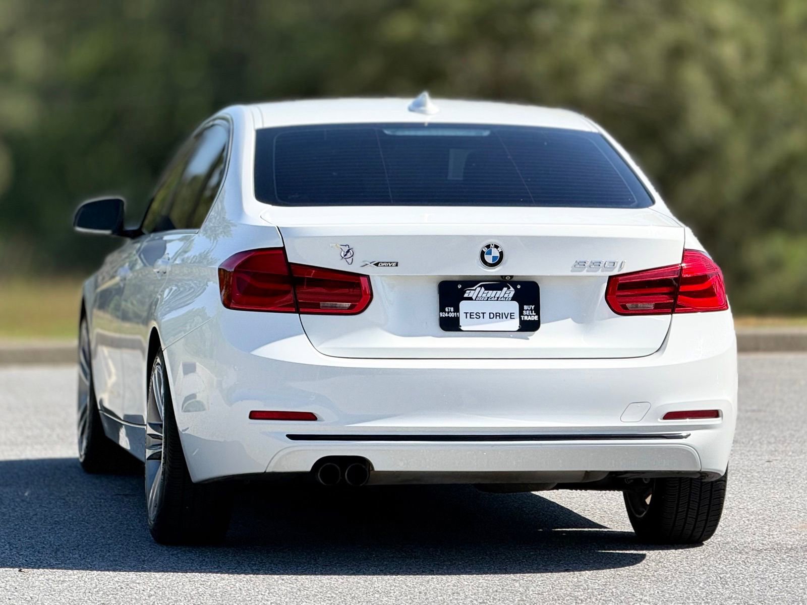 Used 2018 BMW 330i xDrive Sedan w/ Convenience Package AWD/4WD image 5