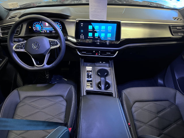 Certified 2024 Volkswagen Atlas Cross Sport SE FWD image 18