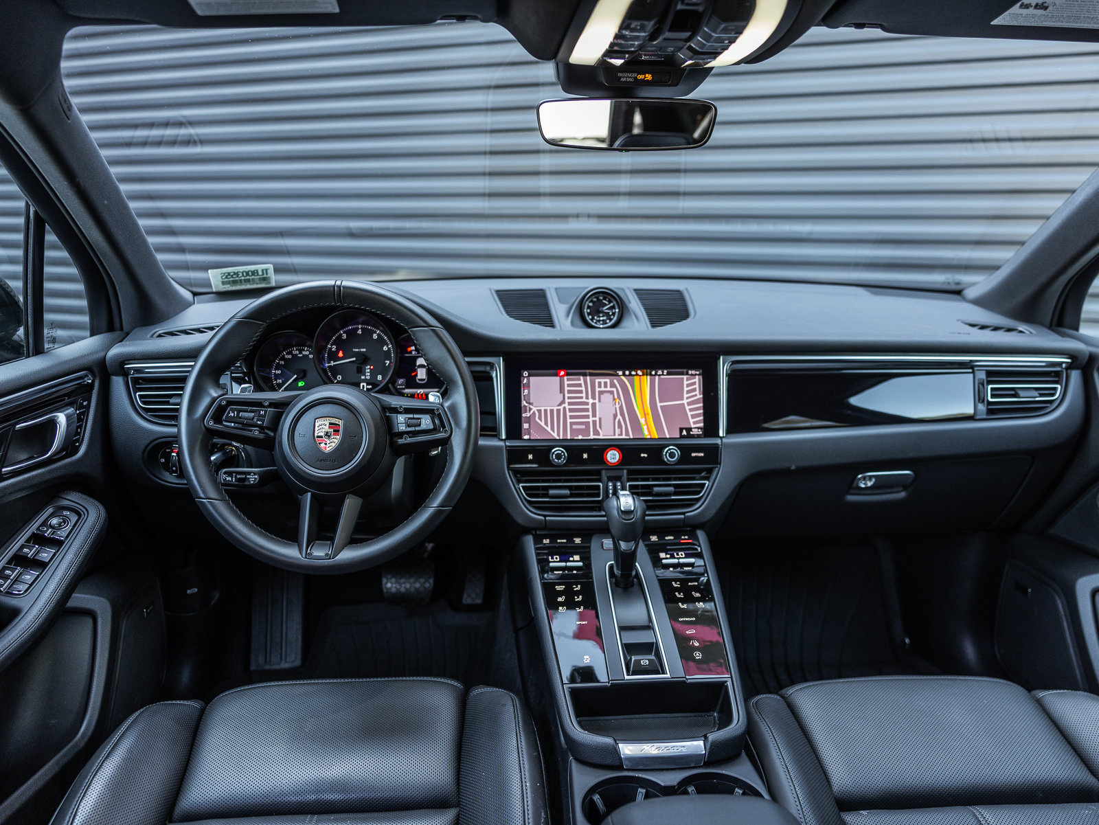 Certified 2026 Porsche Macan AWD/4WD image 11