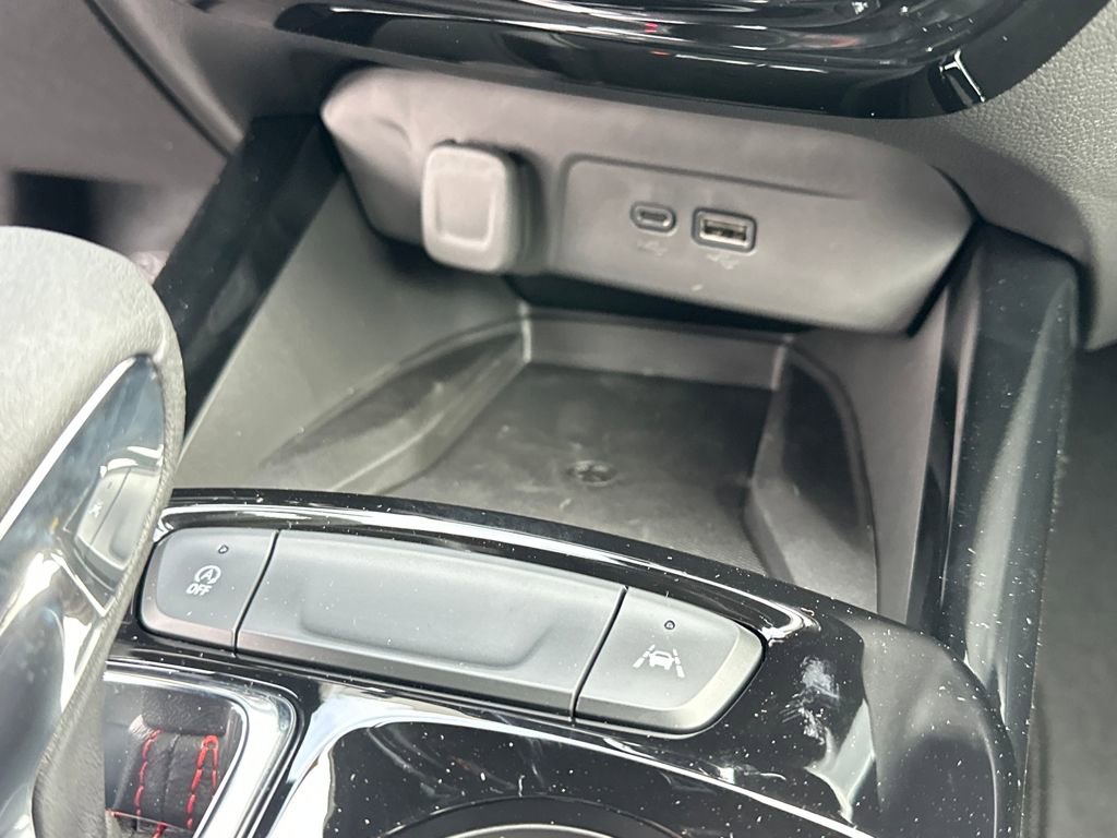 New 2026 Chevrolet Trax RS w/ Sunroof Package image 22