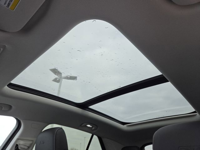 New 2026 Buick Envision Sport Touring image 3