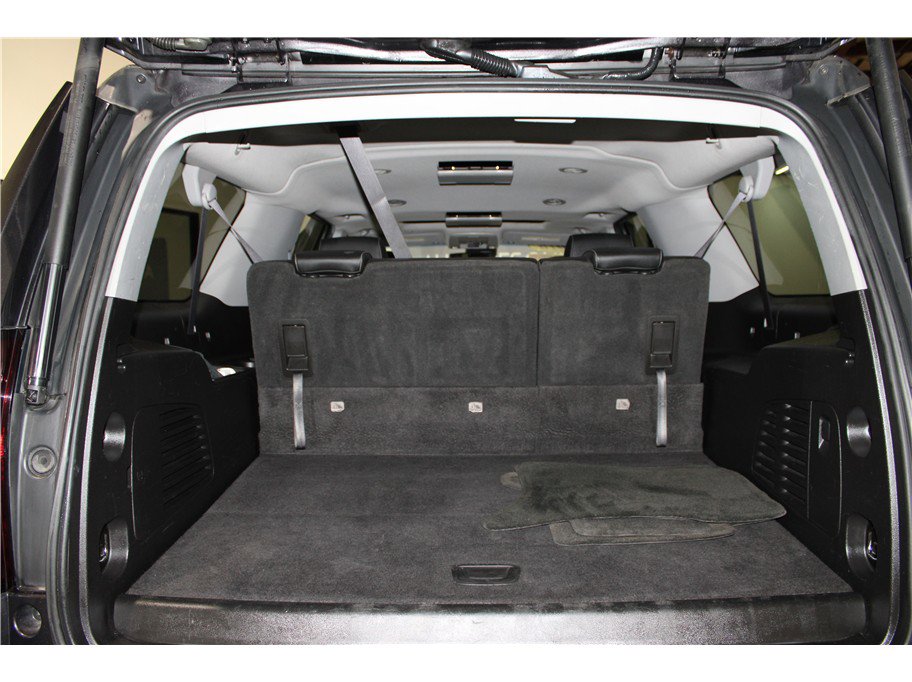Used 2016 Chevrolet Suburban LT image 26