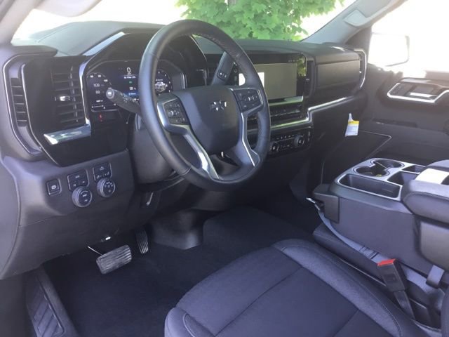 Used 2025 Chevrolet Silverado 1500 RST AWD/4WD image 21