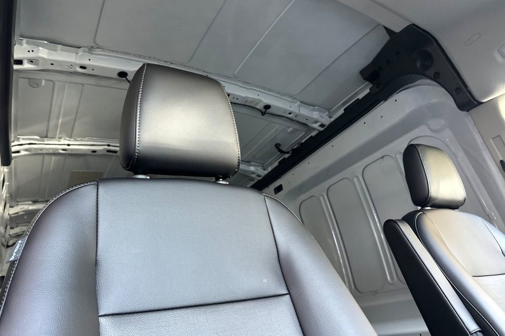 New 2026 Ford Transit 250 148 Medium Roof image 14