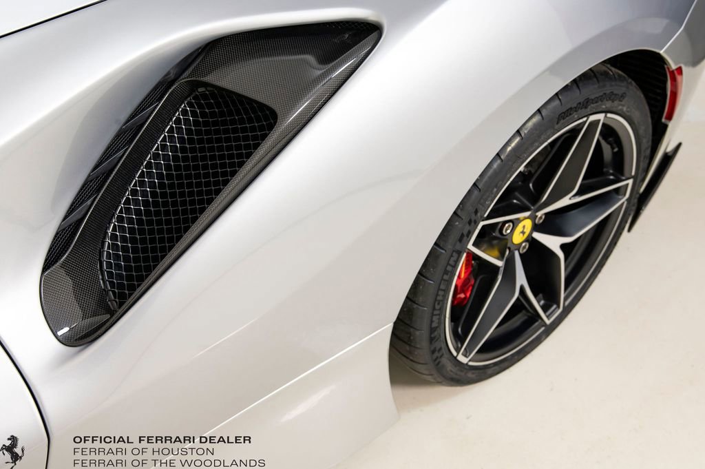 Used 2019 Ferrari 488 Pista Spider image 27
