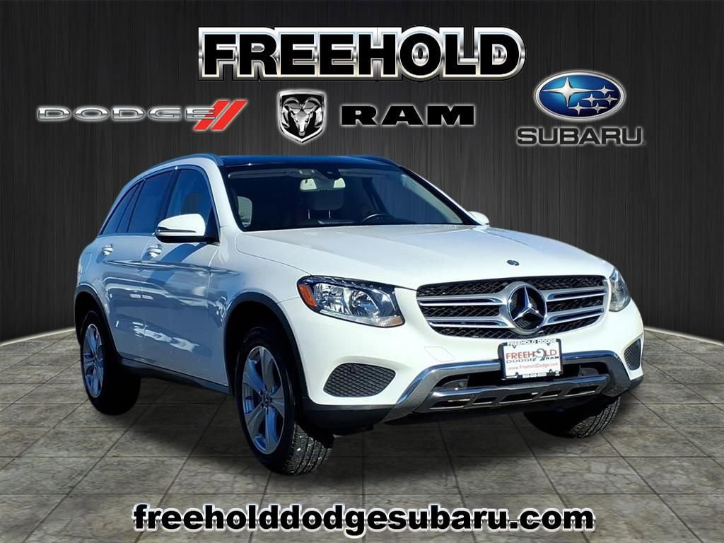 Used 2017 Mercedes-Benz GLC 300 4MATIC image 1