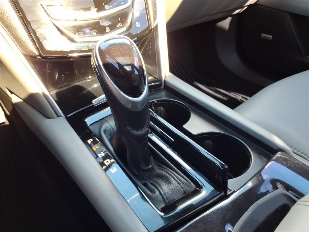 Used 2013 Cadillac XTS Luxury w/ Driver Awareness Package image 34