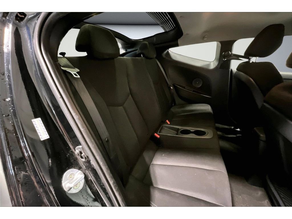 Used 2016 Hyundai Veloster image 26