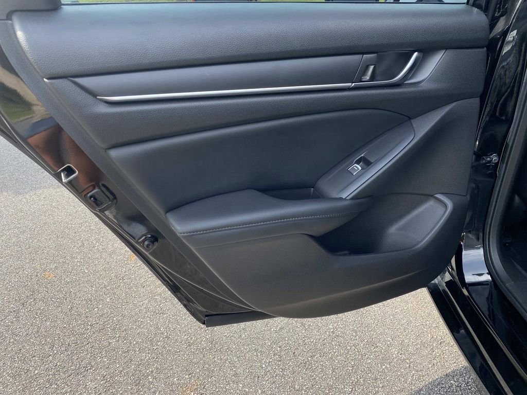 Used 2022 Honda Accord Sport Special Edition image 13
