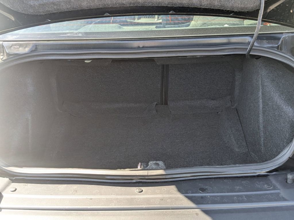 Used 2022 Dodge Challenger R/T RWD image 27