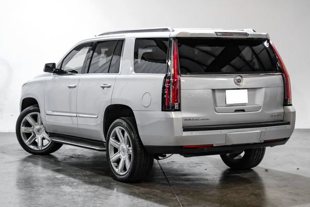 Used 2015 Cadillac Escalade Luxury AWD/4WD image 13