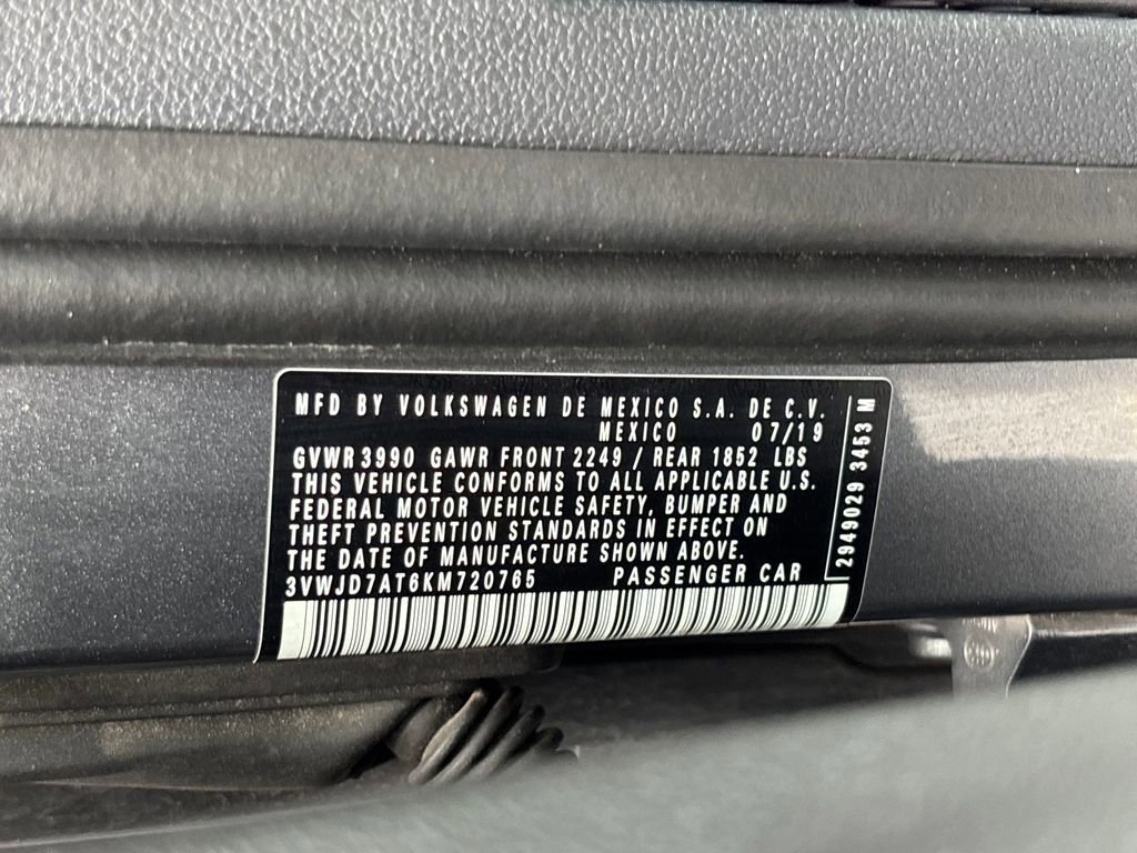 Used 2019 Volkswagen Beetle 2.0T SE image 35