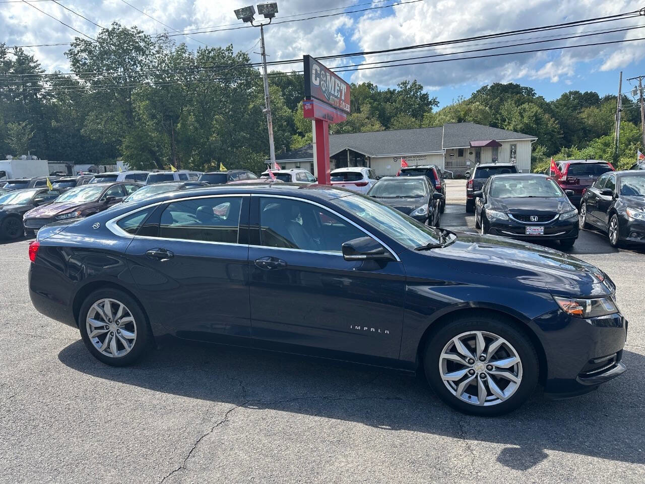 Used 2018 Chevrolet Impala LT image 2