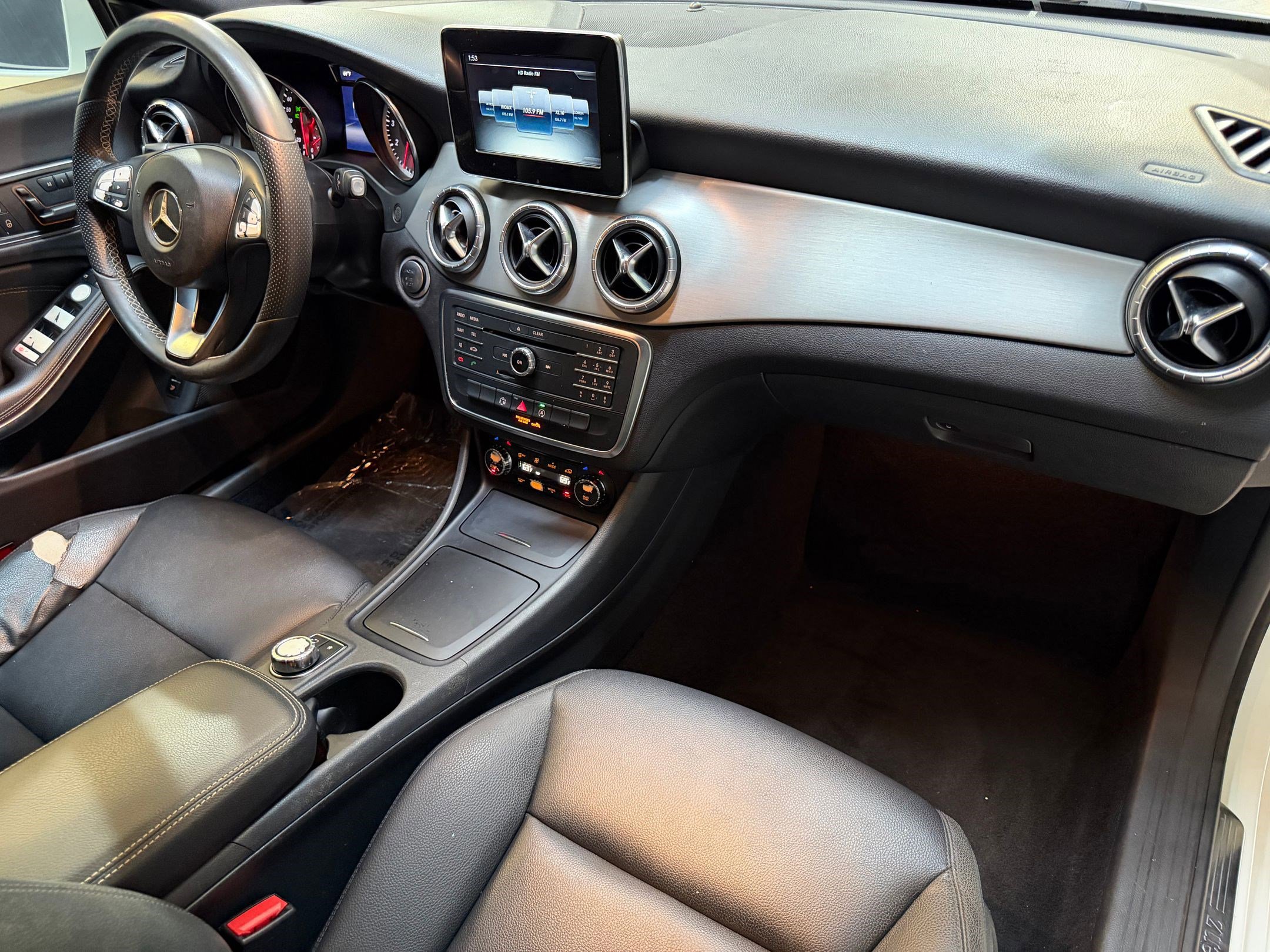 Used 2015 Mercedes-Benz CLA 250 image 41