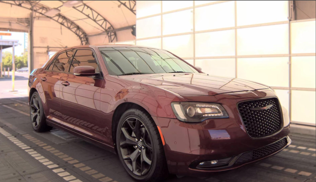 Used 2022 Chrysler 300 S RWD image 4