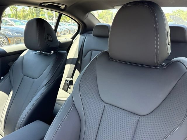 New 2026 BMW 330i Sedan w/ M Sport Package RWD image 19