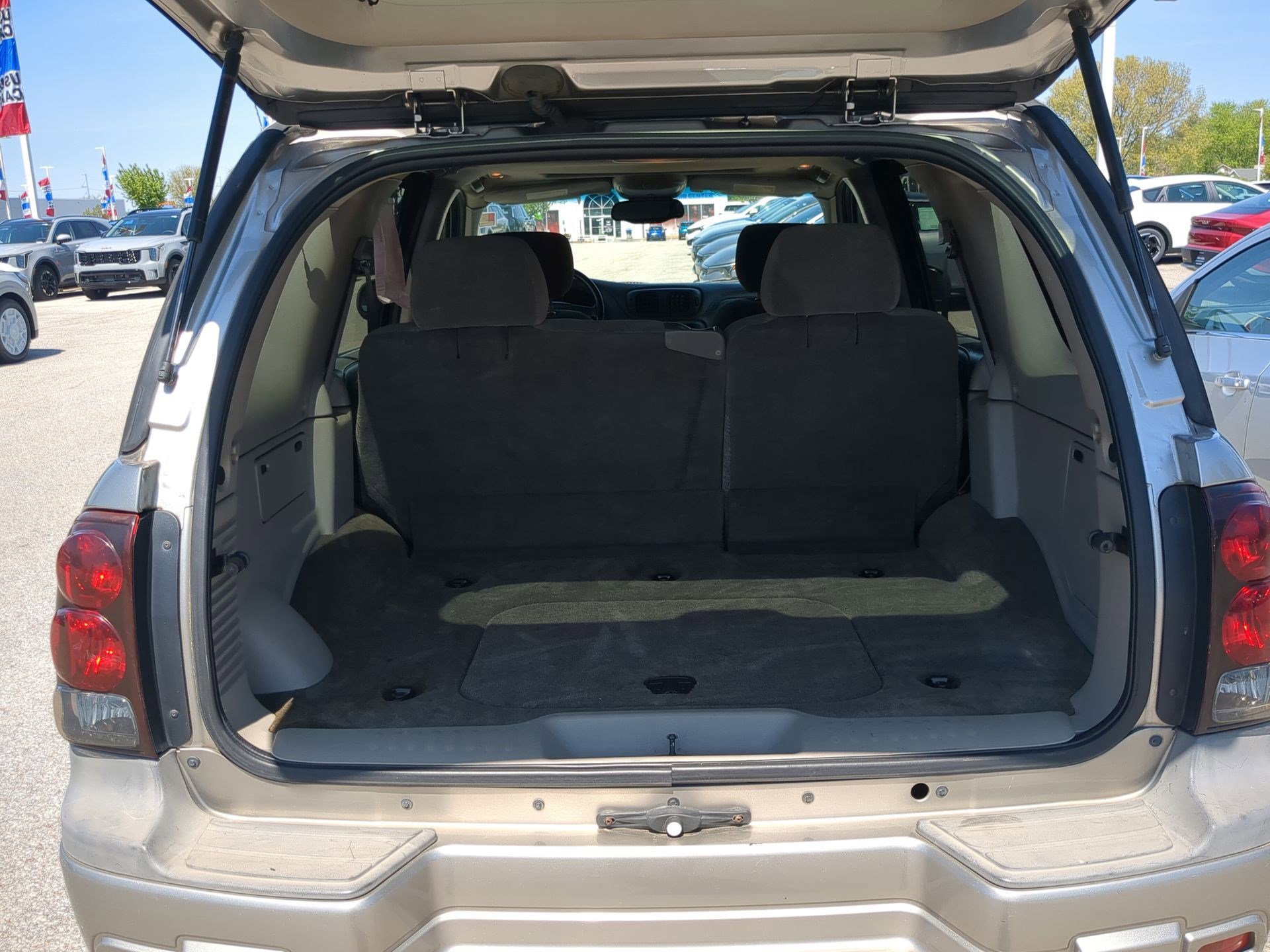 Used 2003 Chevrolet TrailBlazer LS w/ Preferred Equipment Group image 23