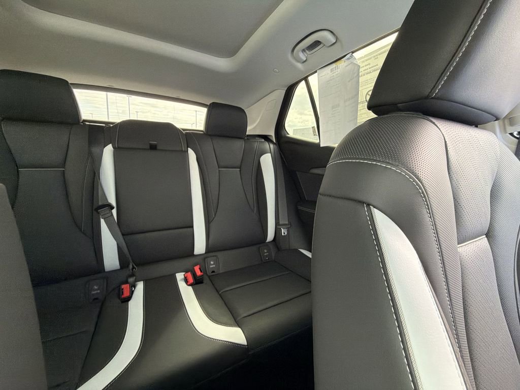 New 2026 Buick Envision Sport Touring image 13