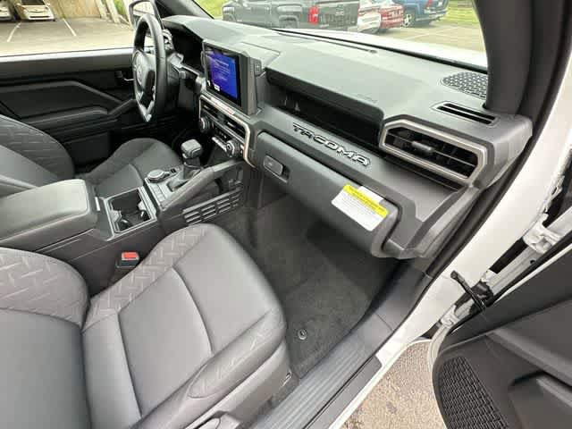 New 2024 Toyota Tacoma SR w/ SR Upgrade Package AWD/4WD image 19