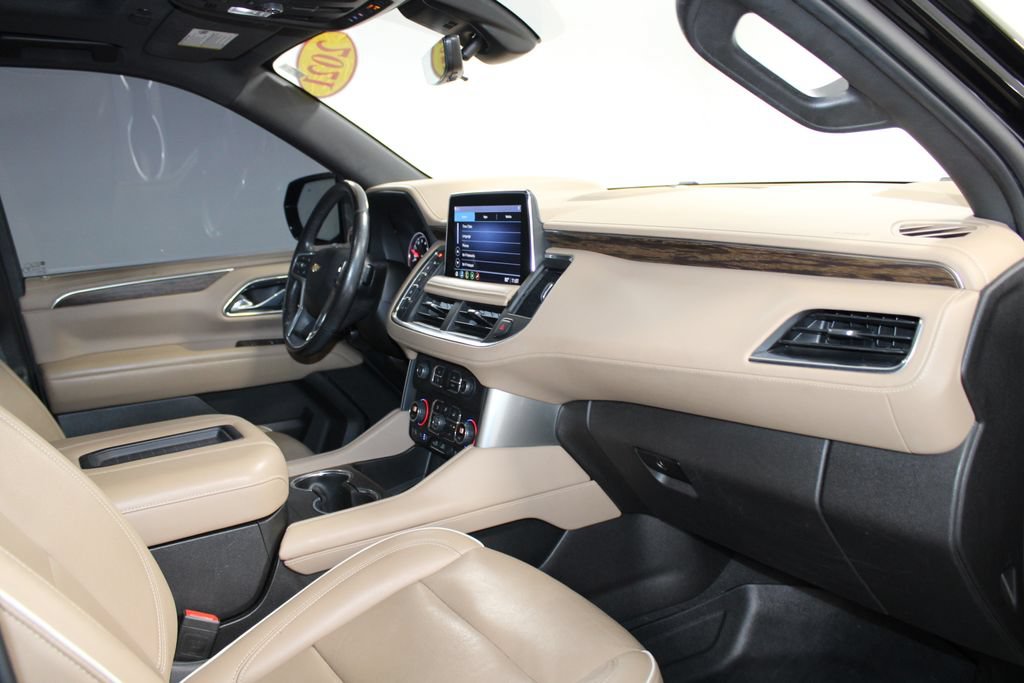 Used 2021 Chevrolet Tahoe Premier w/ Premium Package AWD/4WD image 28