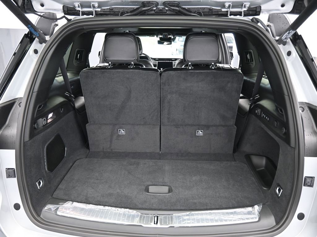 Used 2024 Jeep Grand Cherokee L Overland w/ Advanced Protech Group III image 49