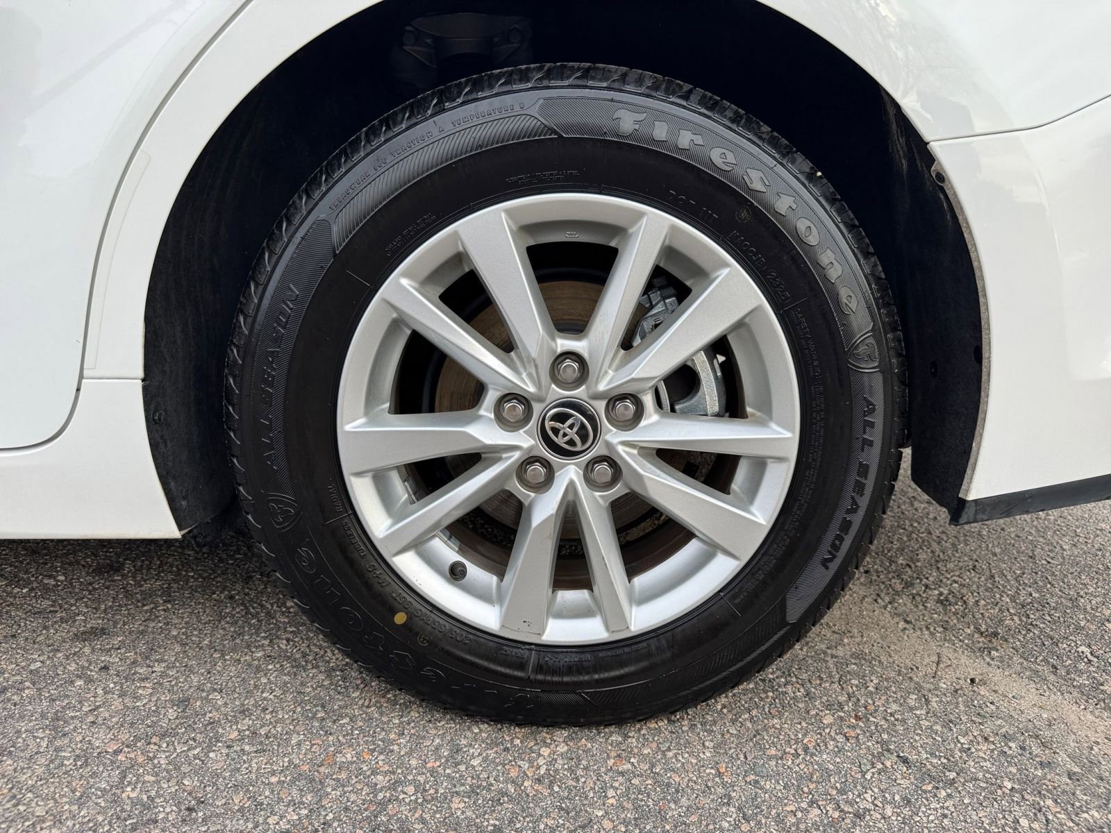 Used 2025 Toyota Camry LE image 24