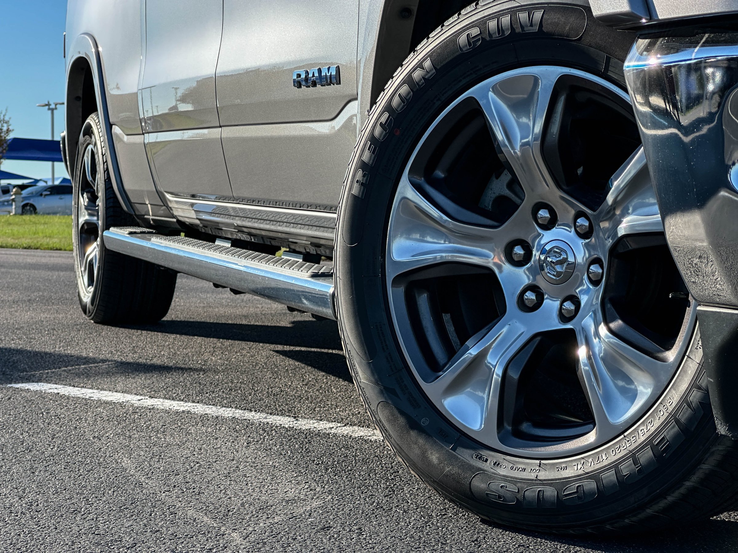Used 2022 RAM 1500 Laramie RWD image 3