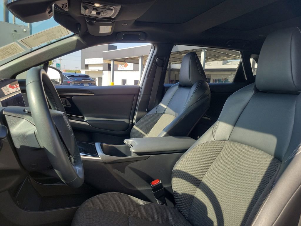 Used 2024 Toyota bZ4X XLE w/ Weather Package image 22