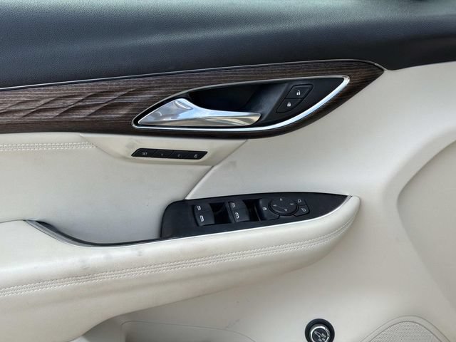Used 2021 Buick Envision Avenir w/ Technology Package II FWD image 26