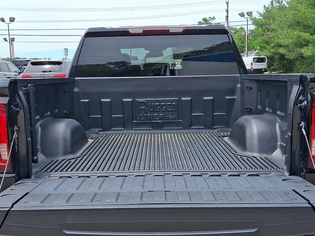 Used 2025 GMC Sierra 1500 SLT AWD/4WD image 32