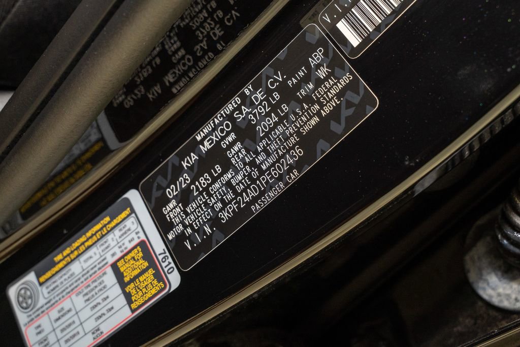 Used 2023 Kia Forte LXS w/ LXS Technology Package image 18