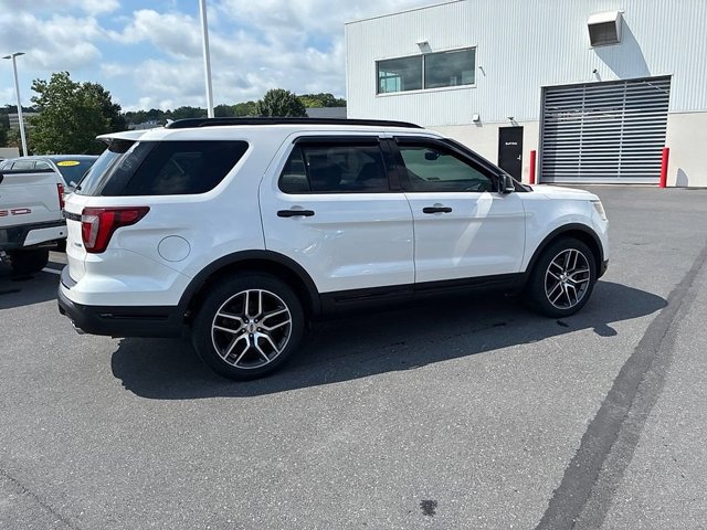 Used 2018 Ford Explorer Sport AWD/4WD image 7