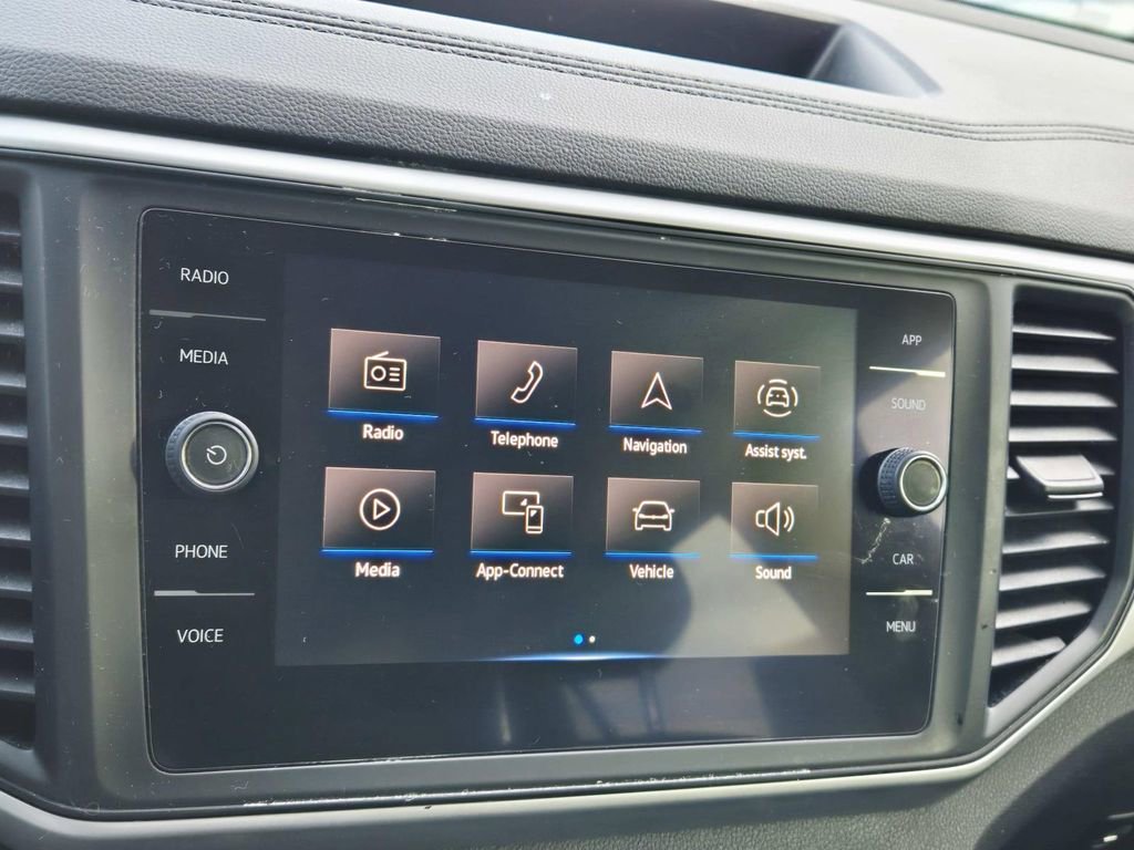 Used 2021 Volkswagen Atlas Cross Sport SE image 24