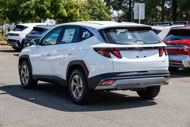 New 2026 Hyundai Tucson Blue SE FWD image 2