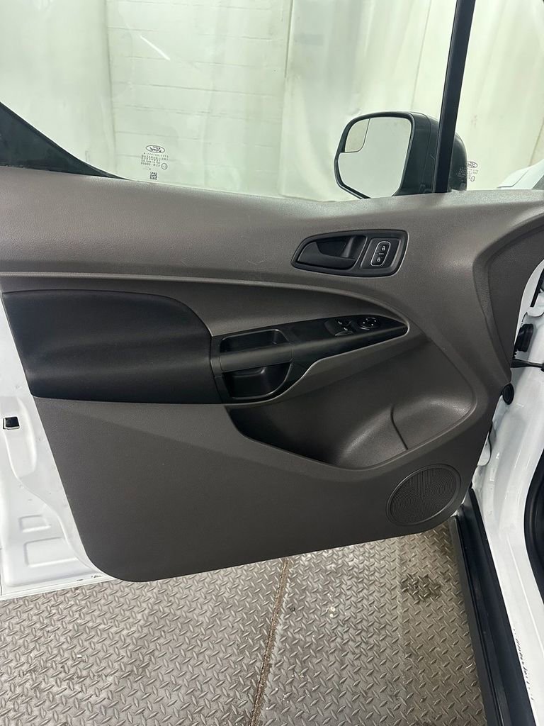 Used 2020 Ford Transit Connect XL image 8