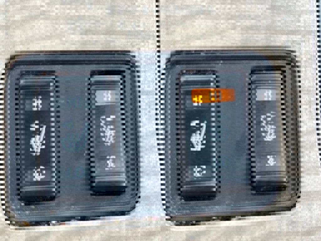 Used 2022 Nissan Murano SV w/ Cargo Package image 20