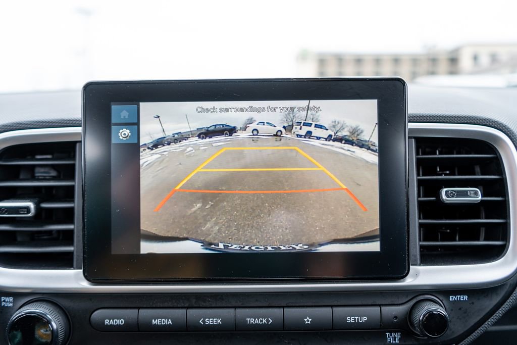 Certified 2023 Hyundai Venue SEL image 31