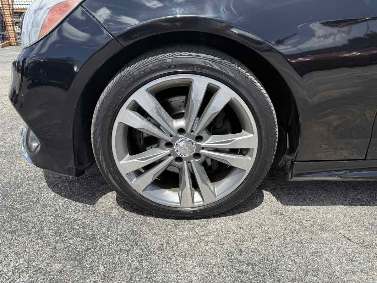 Used 2015 Mercedes-Benz E 350 4MATIC Sedan image 52