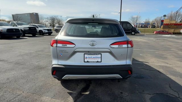 Used 2022 Toyota Corolla Cross L image 7