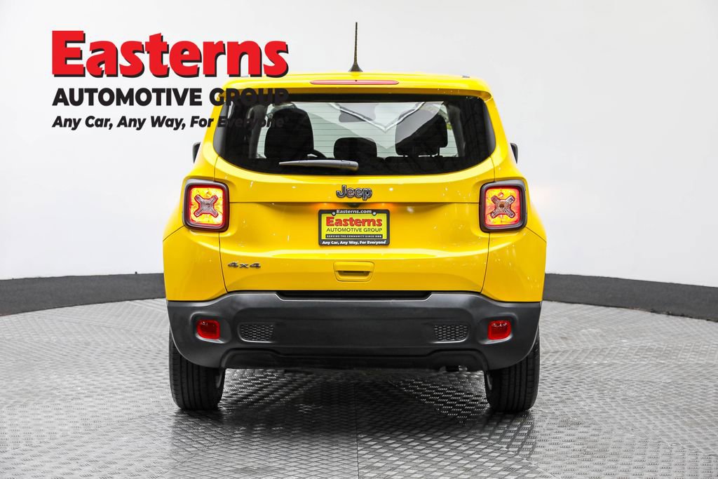 Used 2023 Jeep Renegade Latitude image 6