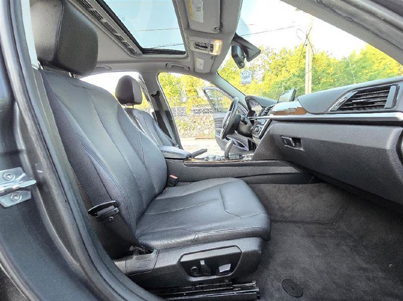 Used 2015 BMW 328d xDrive Sedan AWD/4WD image 20