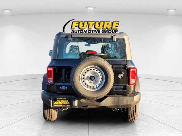 New 2025 Ford Bronco 4-Door image 4