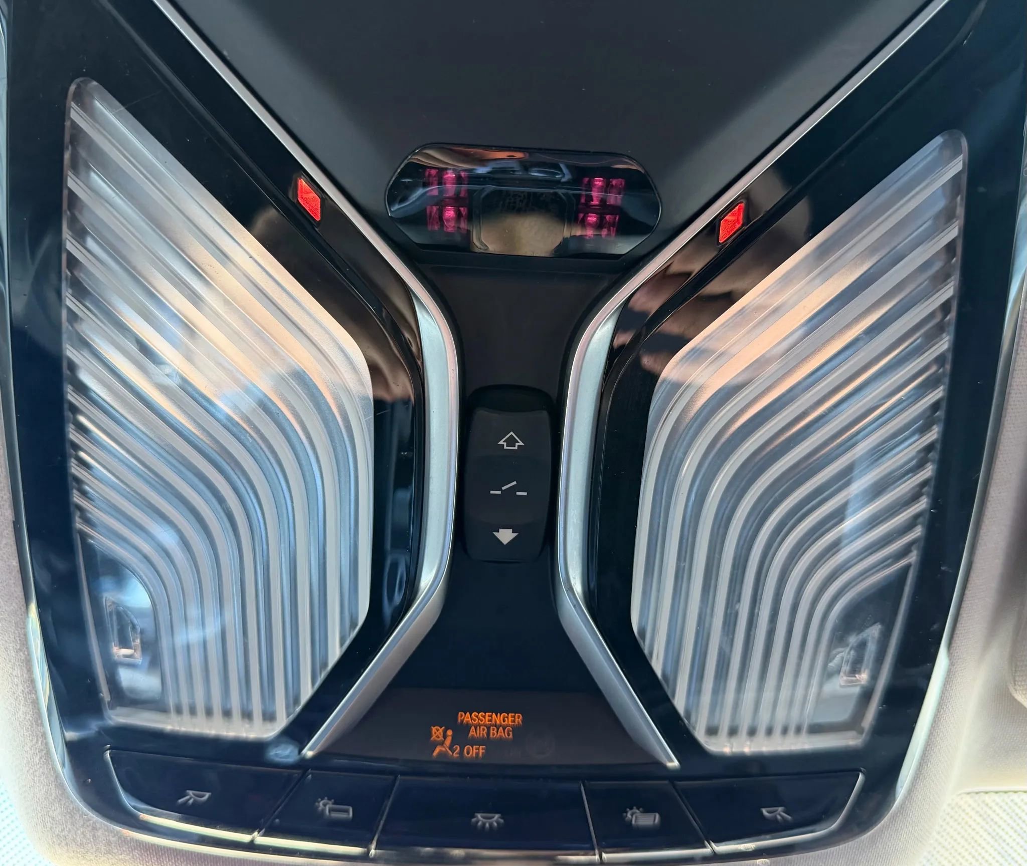 Used 2018 BMW 740i xDrive image 25